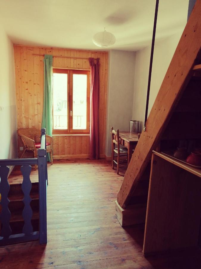 File Dans Ta Chambre ! Le Monastier sur Gazeille Kültér fotó