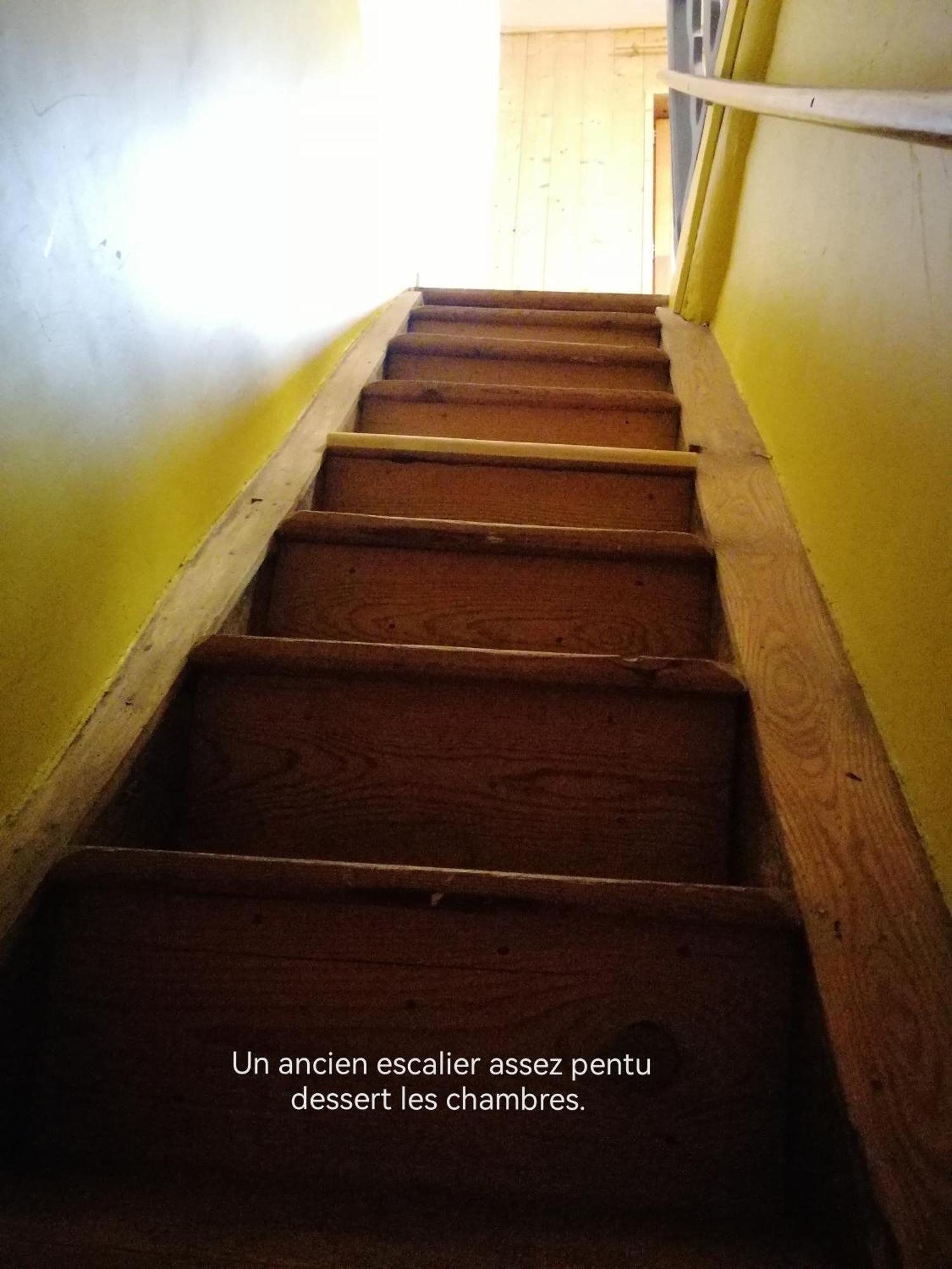 File Dans Ta Chambre ! Le Monastier sur Gazeille Szoba fotó